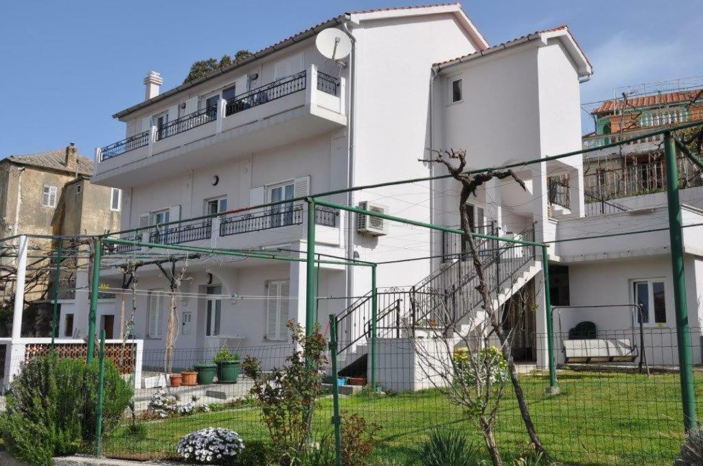 Apartman Maja Lopar